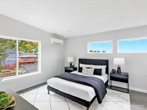 6025 47th Avenue S Seattle WA 98118