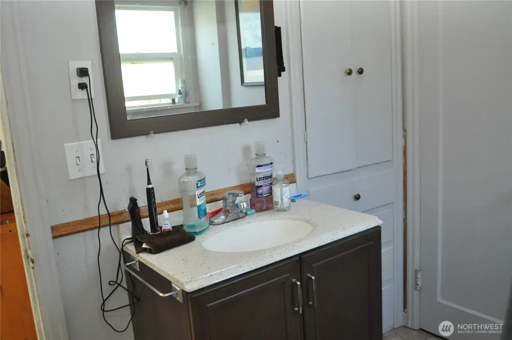 817 34th Street Anacortes WA 98221