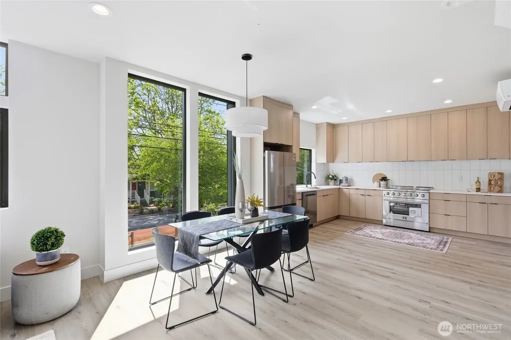 326 NW 80th Street Seattle WA 98117