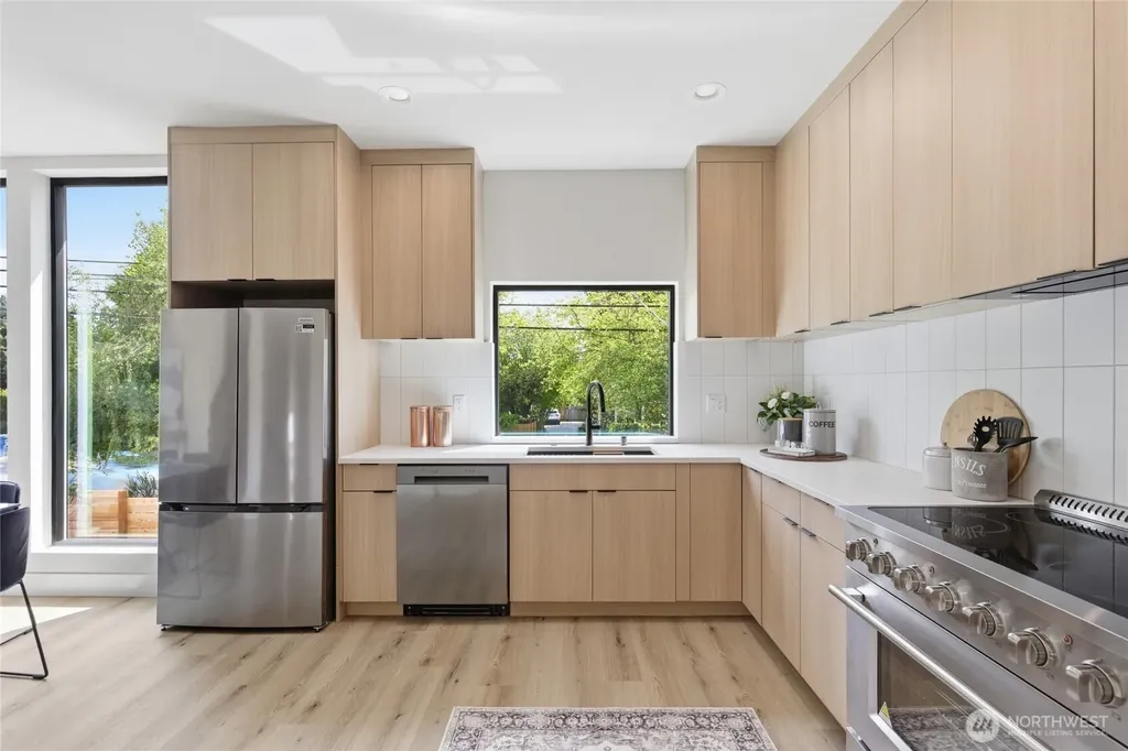 326 NW 80th Street Seattle WA 98117