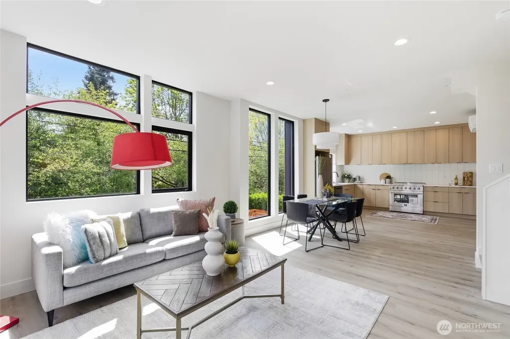 326 NW 80th Street Seattle WA 98117