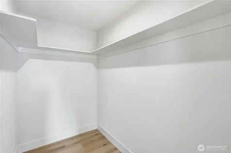 326 NW 80th Street Seattle WA 98117