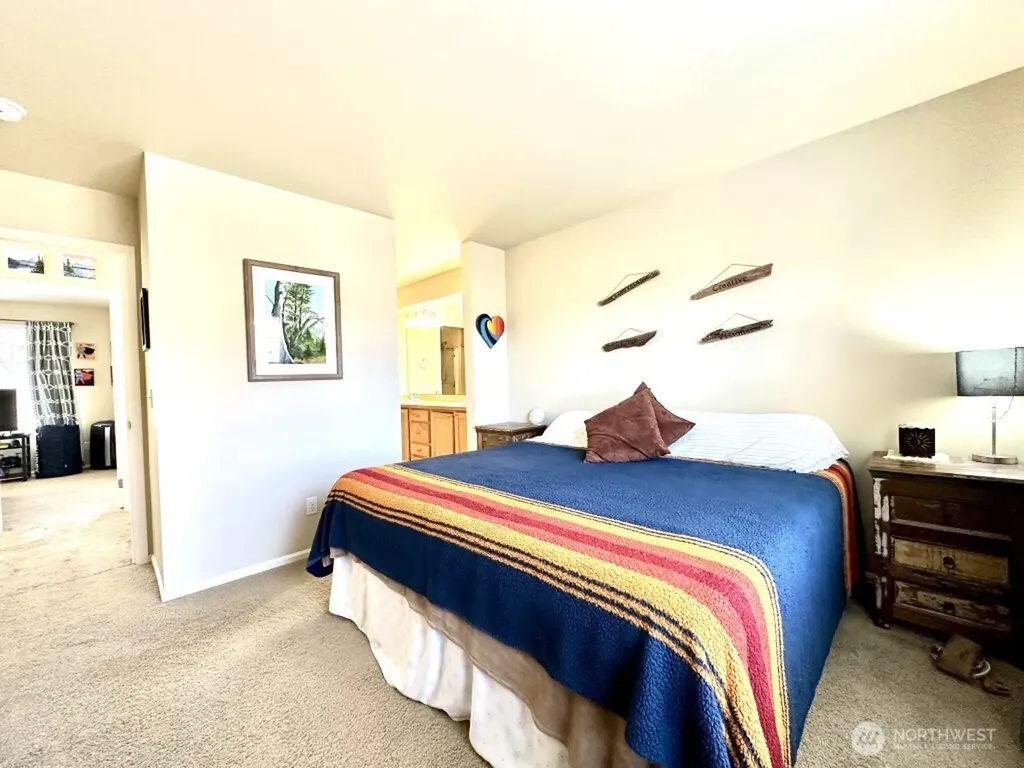 515 225th Place NE Sammamish WA 98074
