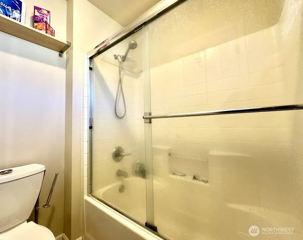 515 225th Place NE Sammamish WA 98074