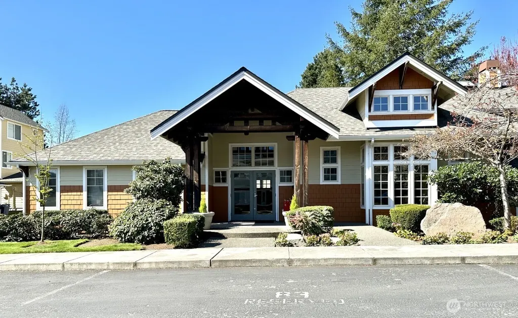 515 225th Place NE Sammamish WA 98074