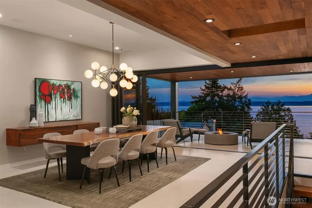 2825 Magnolia Boulevard W Seattle WA 98199