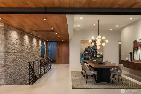 2825 Magnolia Boulevard W Seattle WA 98199