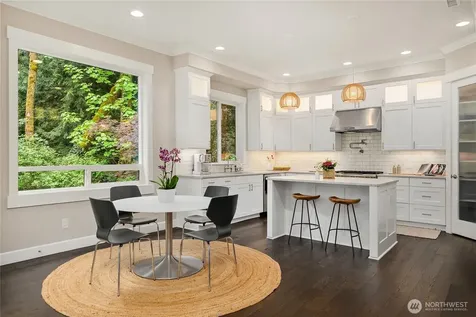 6903 NE New Brooklyn Road Bainbridge Island WA 98110