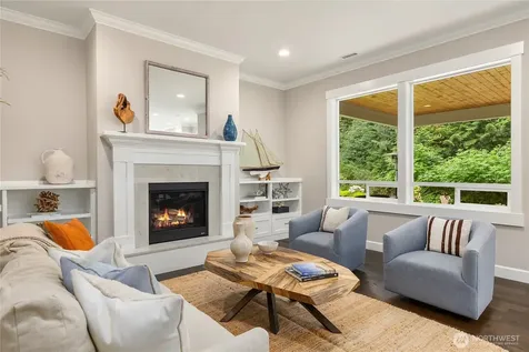 6903 NE New Brooklyn Road Bainbridge Island WA 98110