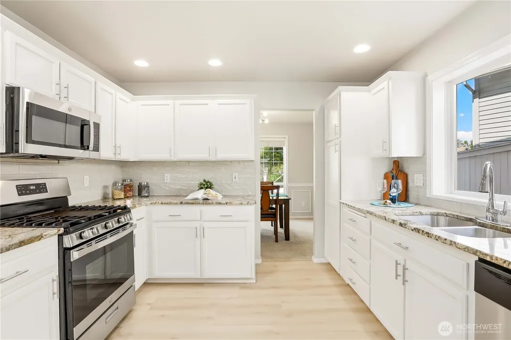 23327 8th Place W Bothell WA 98021