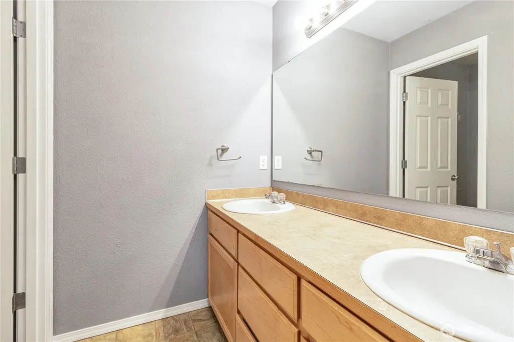 7027 Bailey Street SE Lacey WA 98513