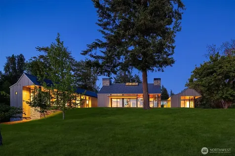 15137 Henderson Road Bainbridge Island WA 98110