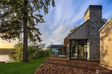 15137 Henderson Road Bainbridge Island WA 98110