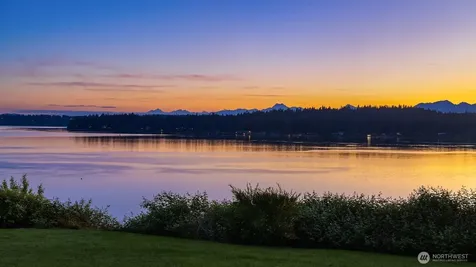 15137 Henderson Road Bainbridge Island WA 98110