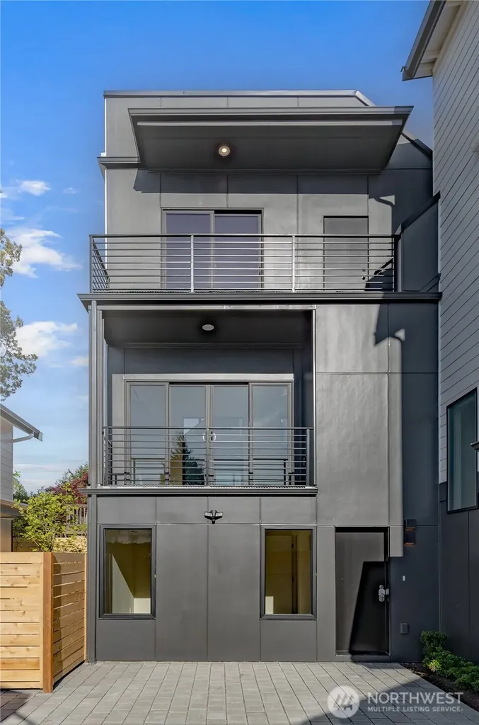 326 NW 80th Street Seattle WA 98117