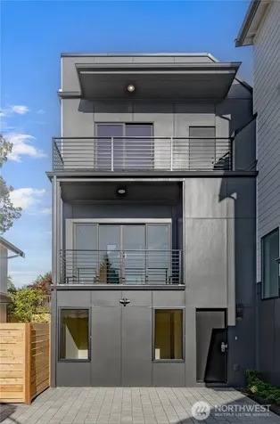 326 NW 80th Street Seattle WA 98117