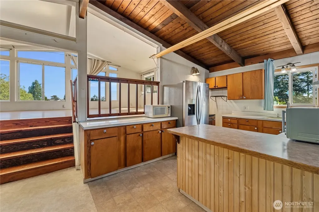 941 Diane Avenue Oak Harbor WA 98277
