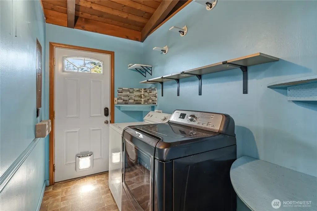 941 Diane Avenue Oak Harbor WA 98277