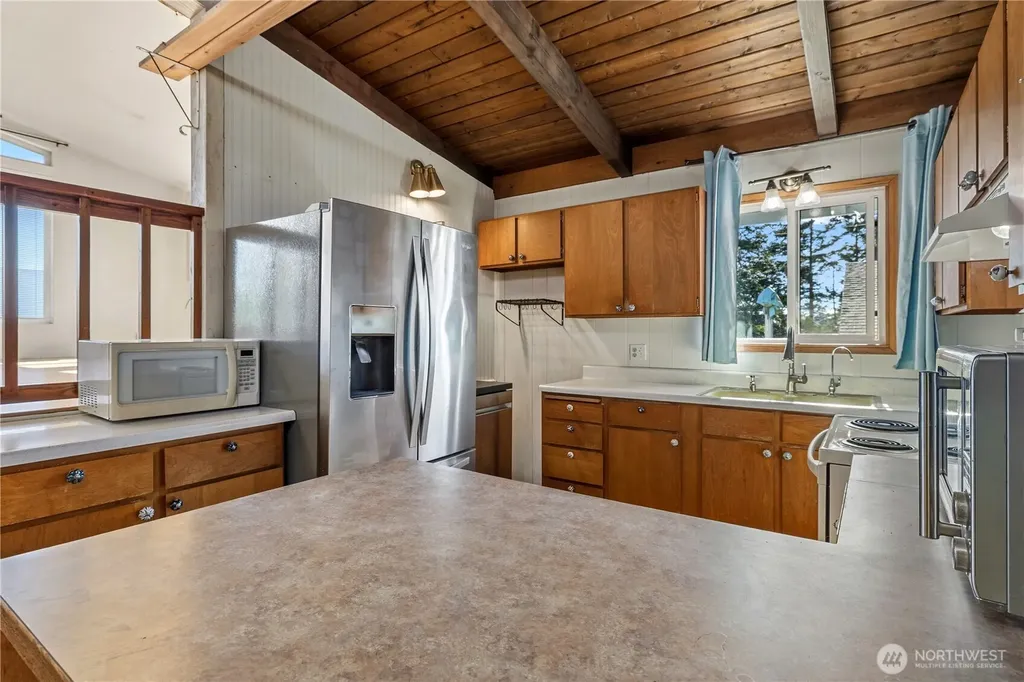 941 Diane Avenue Oak Harbor WA 98277