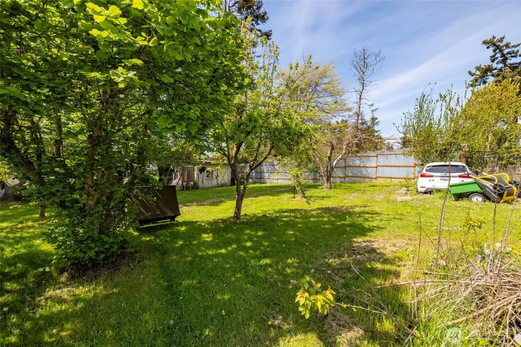 941 Diane Avenue Oak Harbor WA 98277