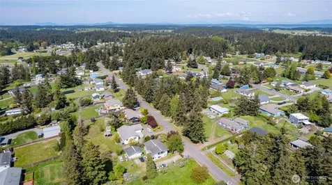 941 Diane Avenue Oak Harbor WA 98277
