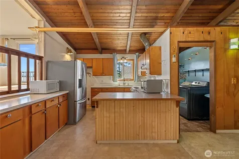 941 Diane Avenue Oak Harbor WA 98277