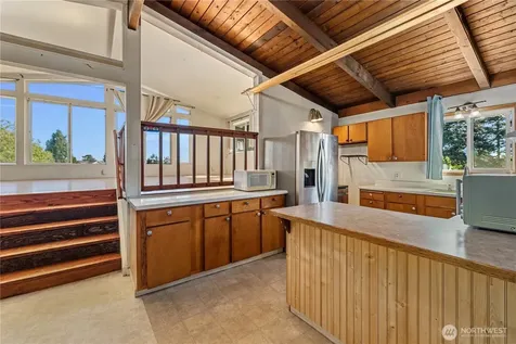 941 Diane Avenue Oak Harbor WA 98277