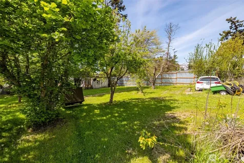 941 Diane Avenue Oak Harbor WA 98277