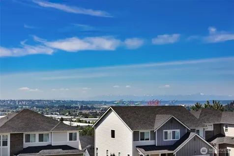 8396 28th Street Ct East Edgewood WA 98371