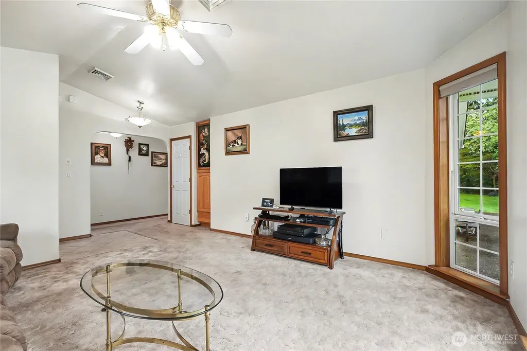 6428 201st Avenue SW Centralia WA 98531