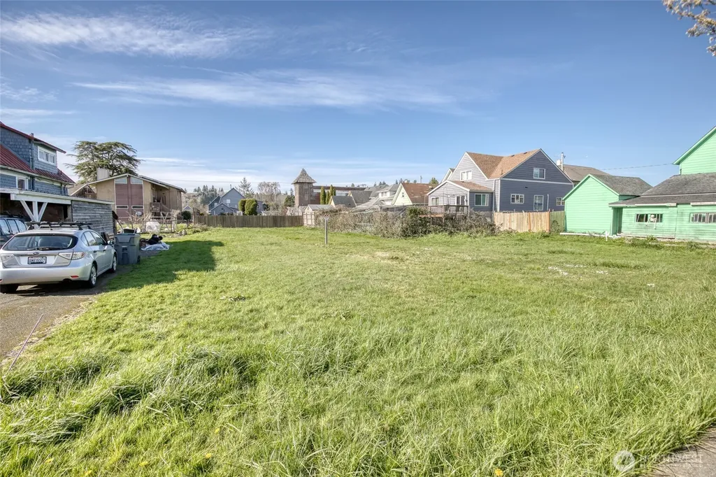 410 6th Street Hoquiam WA 98550