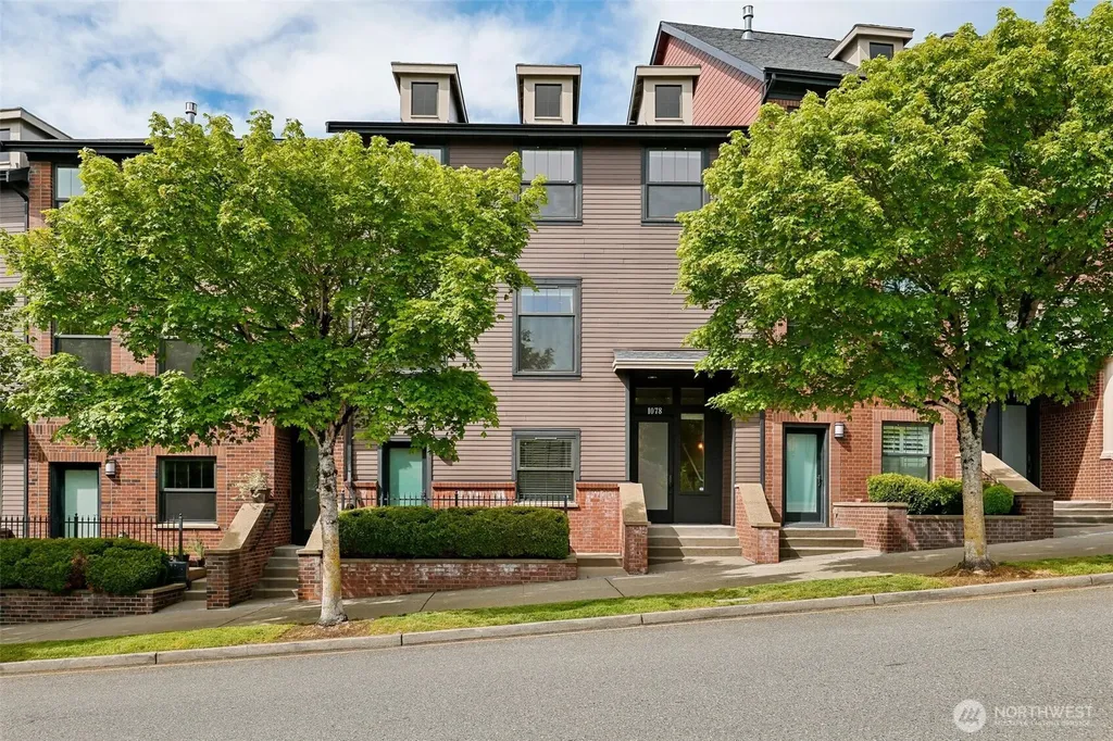 1078 NE High Street Issaquah WA 98029