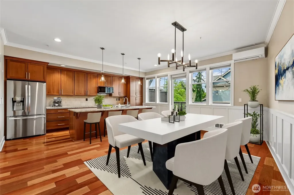 1078 NE High Street Issaquah WA 98029