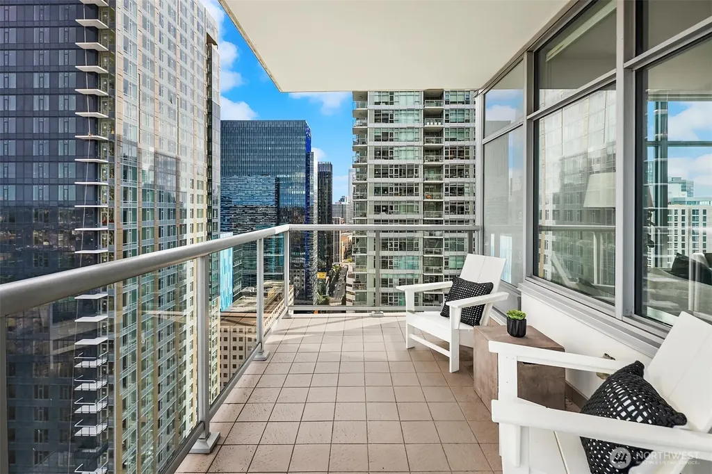 583 Battery Street Seattle WA 98121