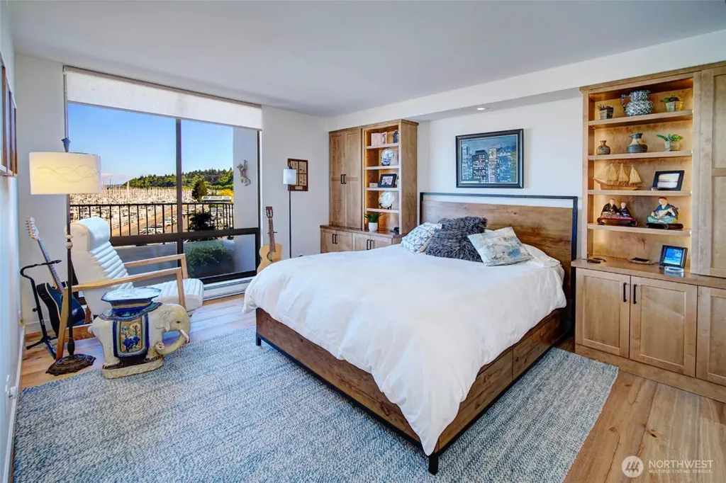 6535 Seaview Avenue NW Seattle WA 98117