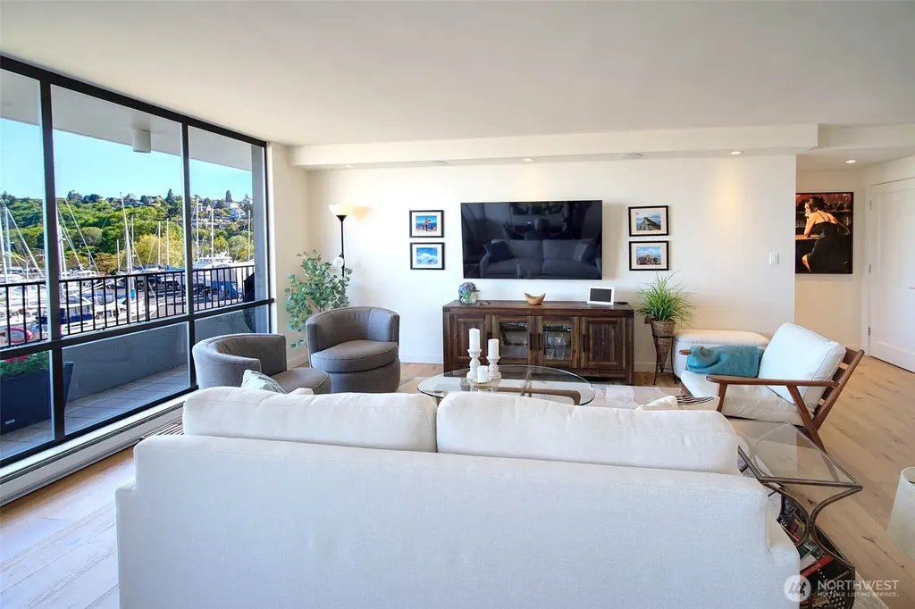 6535 Seaview Avenue NW Seattle WA 98117