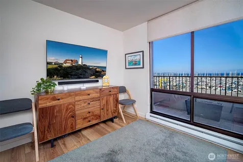 6535 Seaview Avenue NW Seattle WA 98117