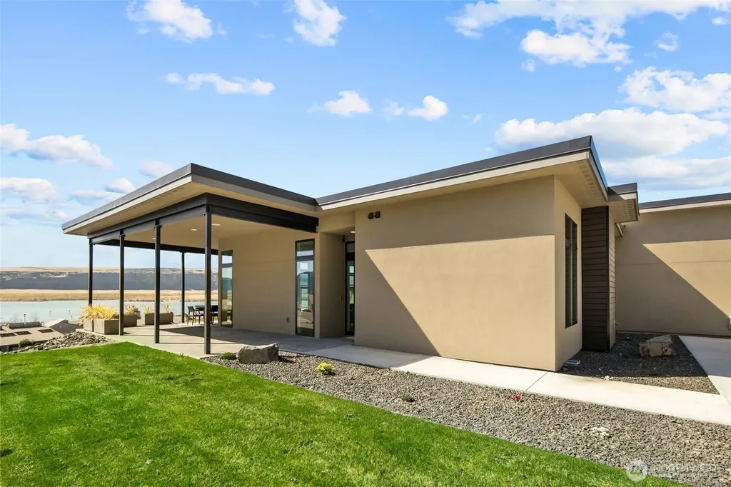 23397 Canopy Drive NW Quincy WA 98848