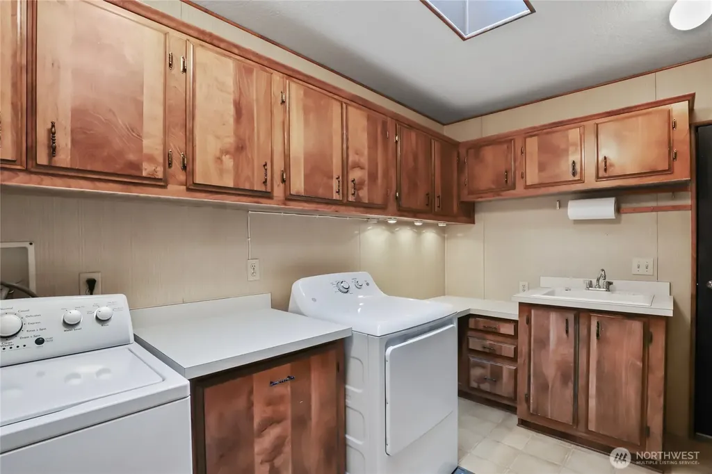 140 Frederick Drive Sequim WA 98382
