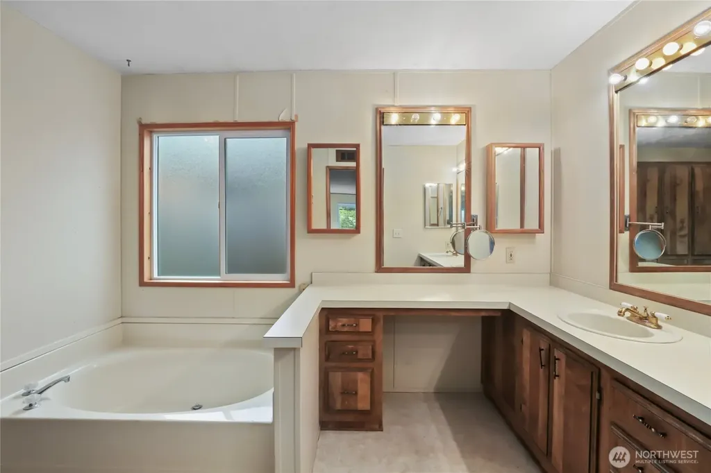 140 Frederick Drive Sequim WA 98382