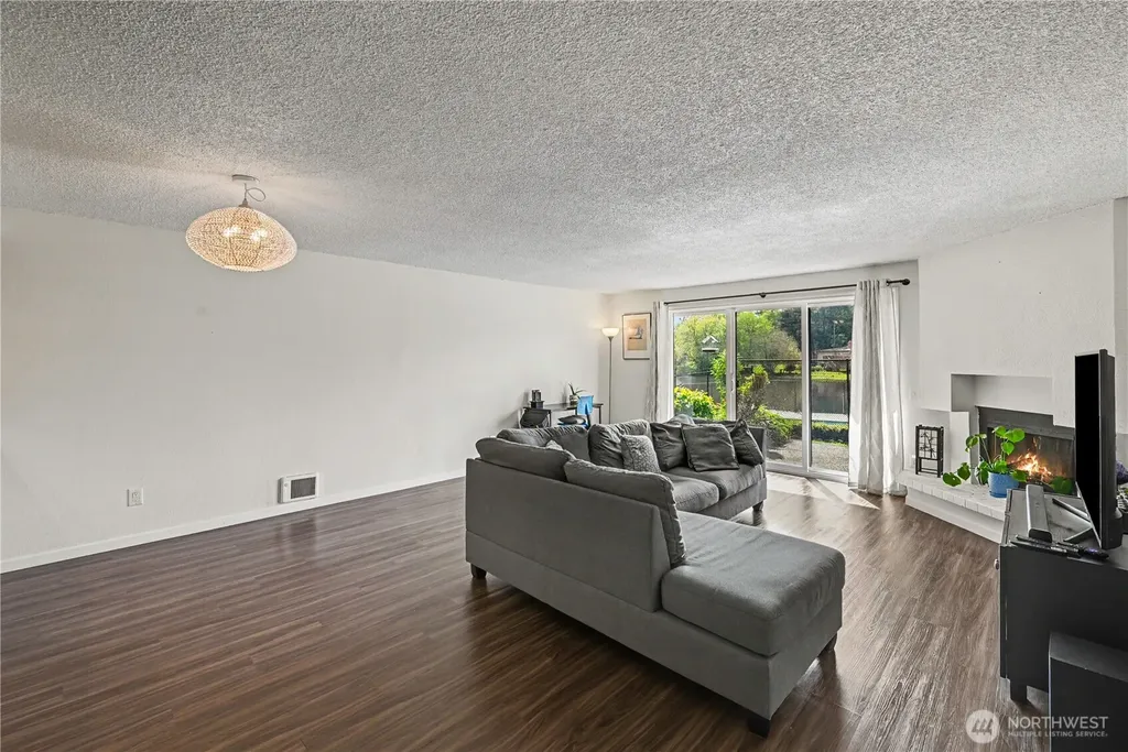 30809 13th Place S Federal Way WA 98003