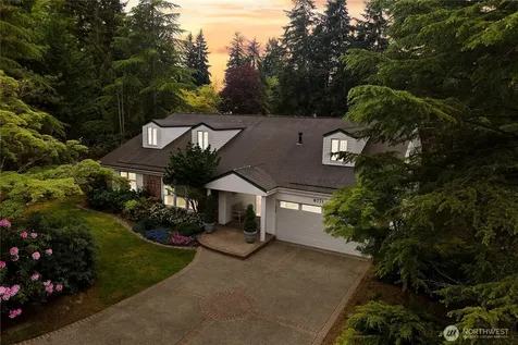 6771 81st Avenue SE Mercer Island WA 98040