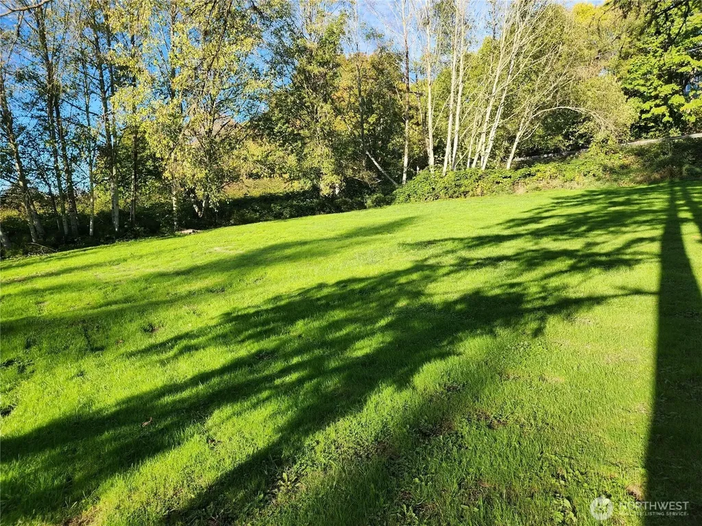 9859 Redmond Woodinville Road NE Redmond WA 98052