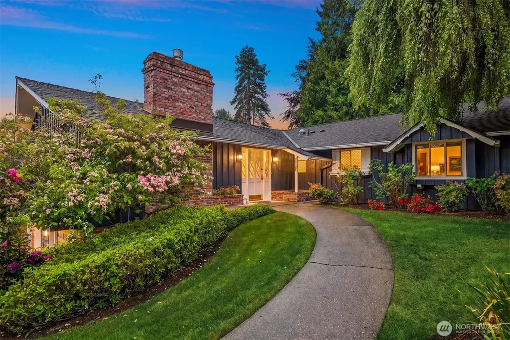 12535 SE 15th Street Bellevue WA 98005
