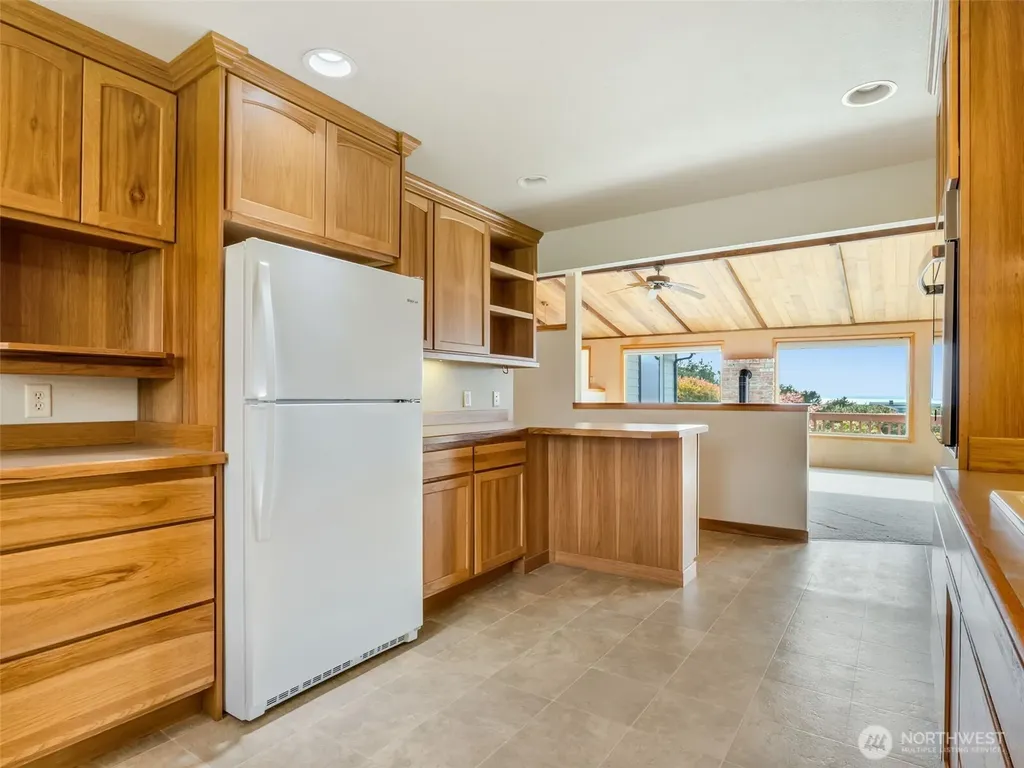 1008 300th Place Ocean Park WA 98640