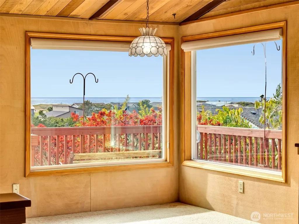 1008 300th Place Ocean Park WA 98640