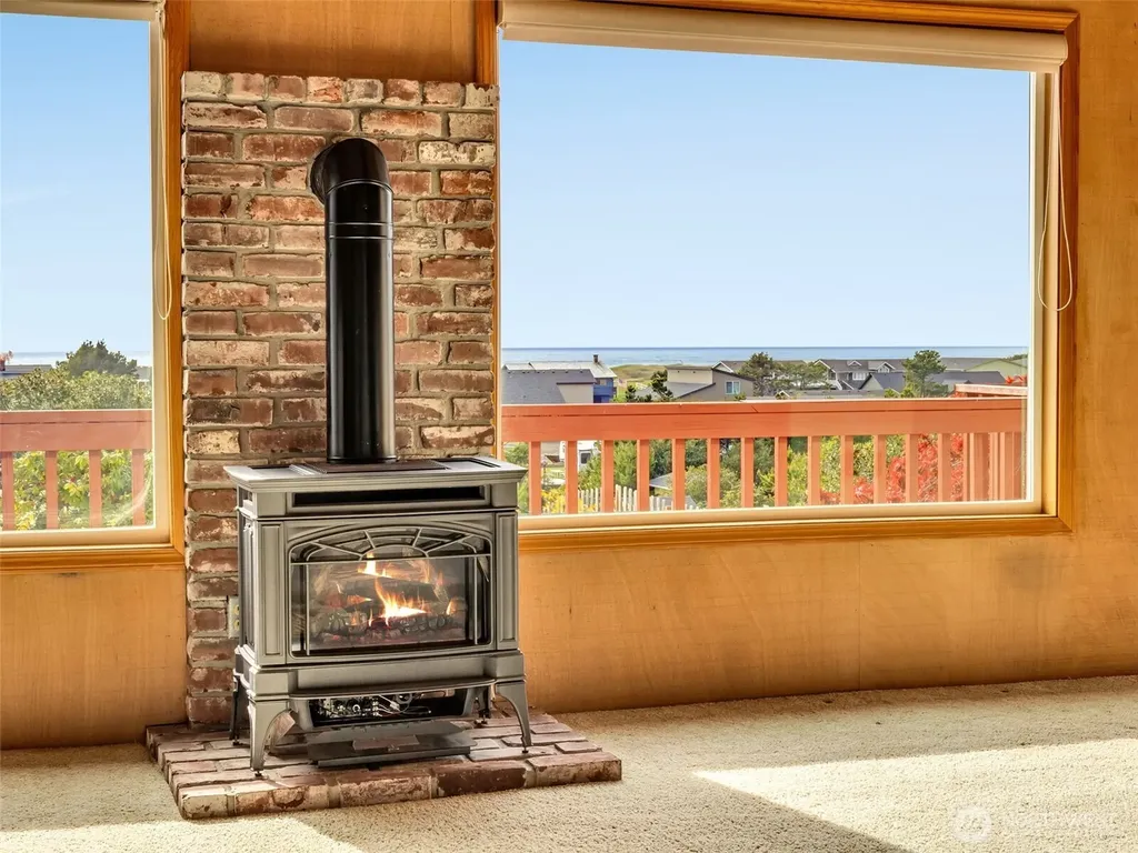 1008 300th Place Ocean Park WA 98640