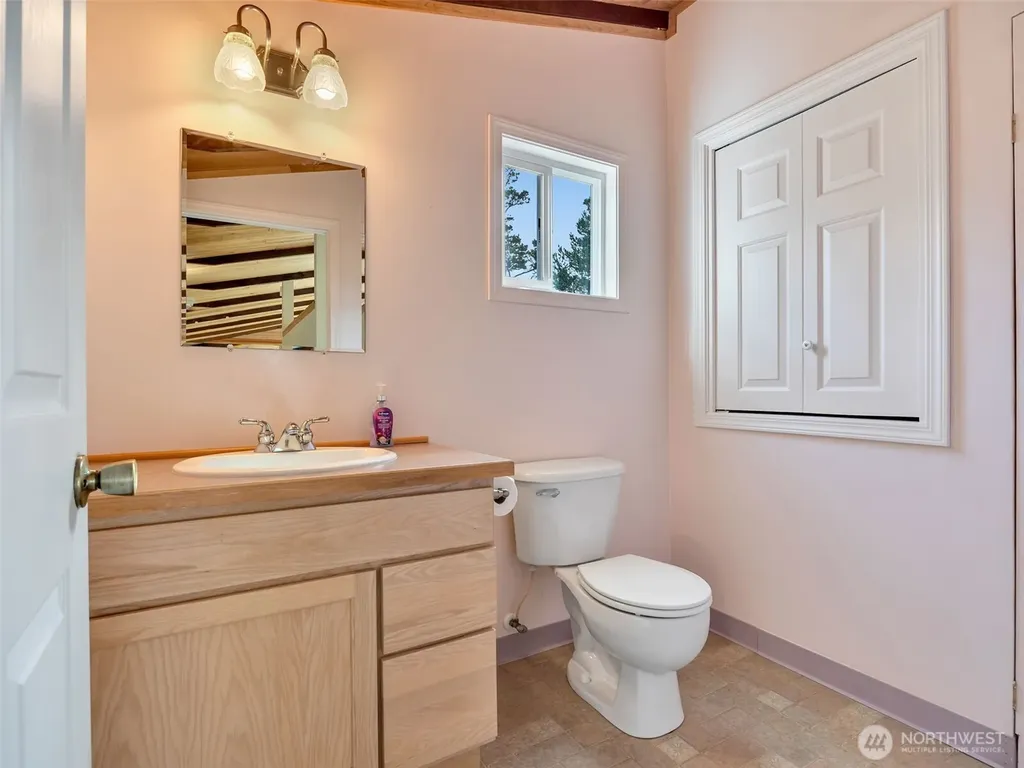 1008 300th Place Ocean Park WA 98640