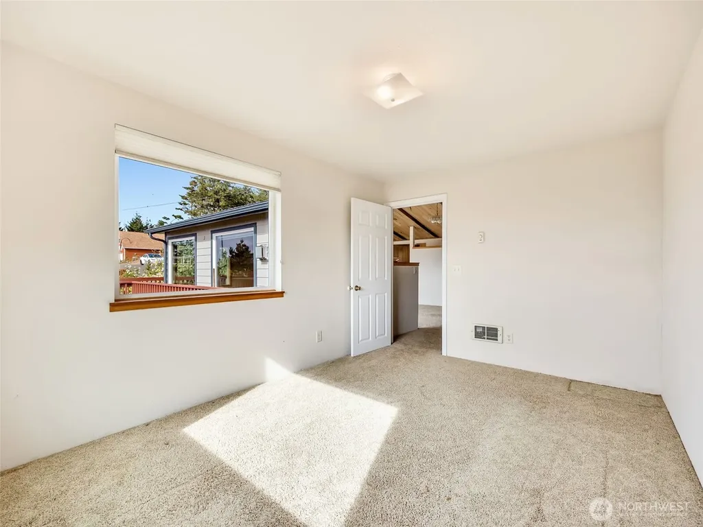 1008 300th Place Ocean Park WA 98640