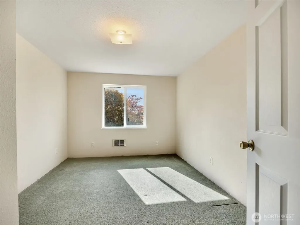 1008 300th Place Ocean Park WA 98640